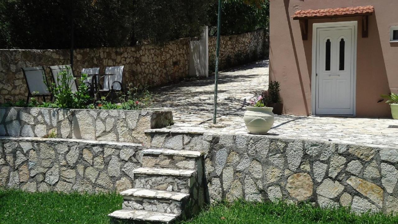 Ferienwohnung House Of Garden Dragano Exterior foto